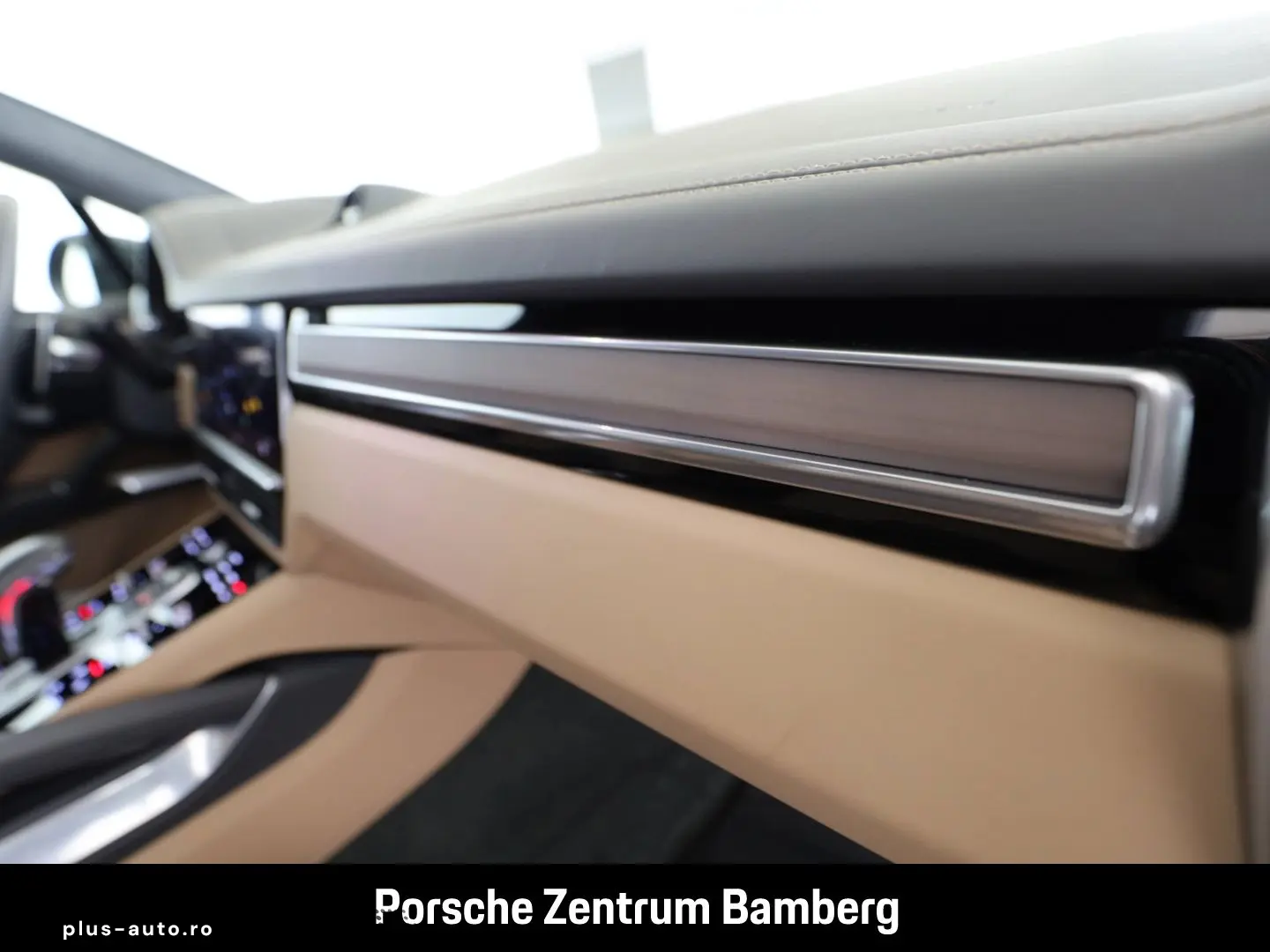 PORSCHE Cayenne Turbo  Head-Up  InnoDrive  Massage  Spor