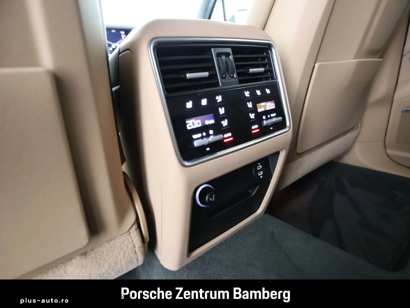 PORSCHE Cayenne Turbo  Head-Up  InnoDrive  Massage  Spor