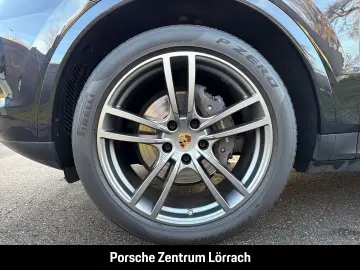 PORSCHE Cayenne Platinum Edition HA-Lenkung InnoDrive