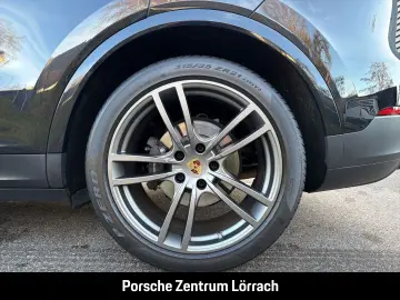 PORSCHE Cayenne Platinum Edition HA-Lenkung InnoDrive