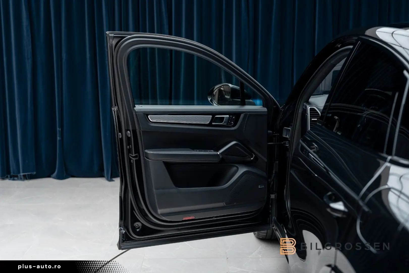 PORSCHE Cayenne Coupe E-Hyb Platinum S-Design NightV HUD