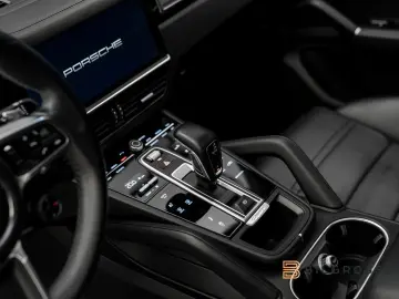 PORSCHE Cayenne Coupe E-Hyb Platinum S-Design NightV HUD