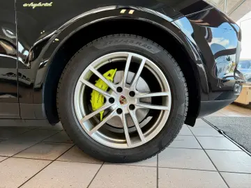 PORSCHE Cayenne E-Hybrid Panorama Luftfederung ACC
