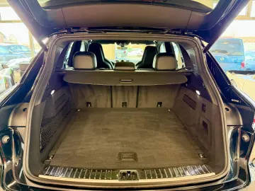 PORSCHE Cayenne E-Hybrid Panorama Luftfederung ACC