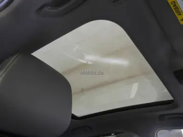 BMW 530e Lim Aut Komfortsitze Panorama Klimaaut.