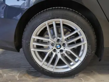 BMW 530e Lim Aut Komfortsitze Panorama Klimaaut.