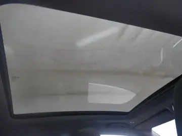 BMW 530e LC PROF PANO HUD ICONOC GLOW DAP PAP