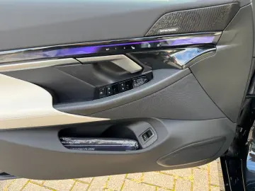 BMW 530 e xDrive M Sport Pro Fond Entert Pano 360 Ka