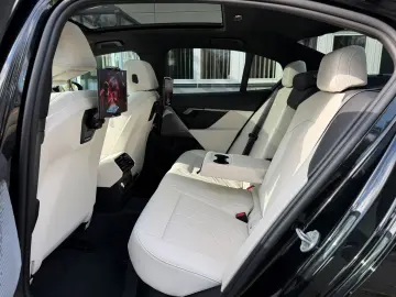 BMW 530 e xDrive M Sport Pro Fond Entert Pano 360 Ka