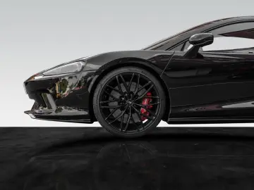 MCLAREN GT   Bowers & Wilkins   Sports Exhaust