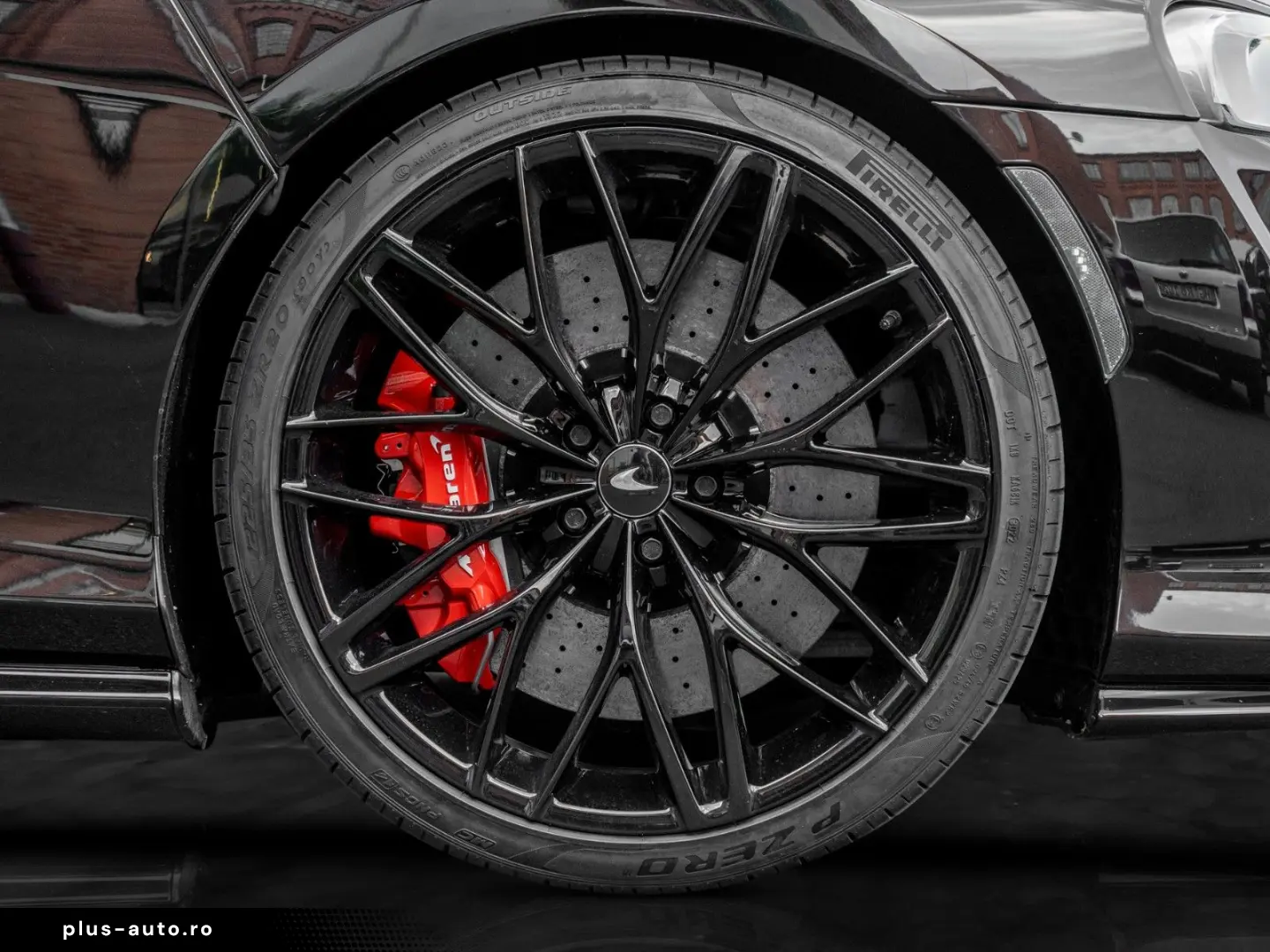 MCLAREN GT   Bowers & Wilkins   Sports Exhaust