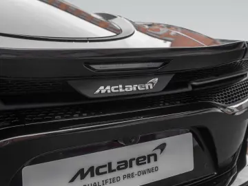 MCLAREN GT   Bowers & Wilkins   Sports Exhaust