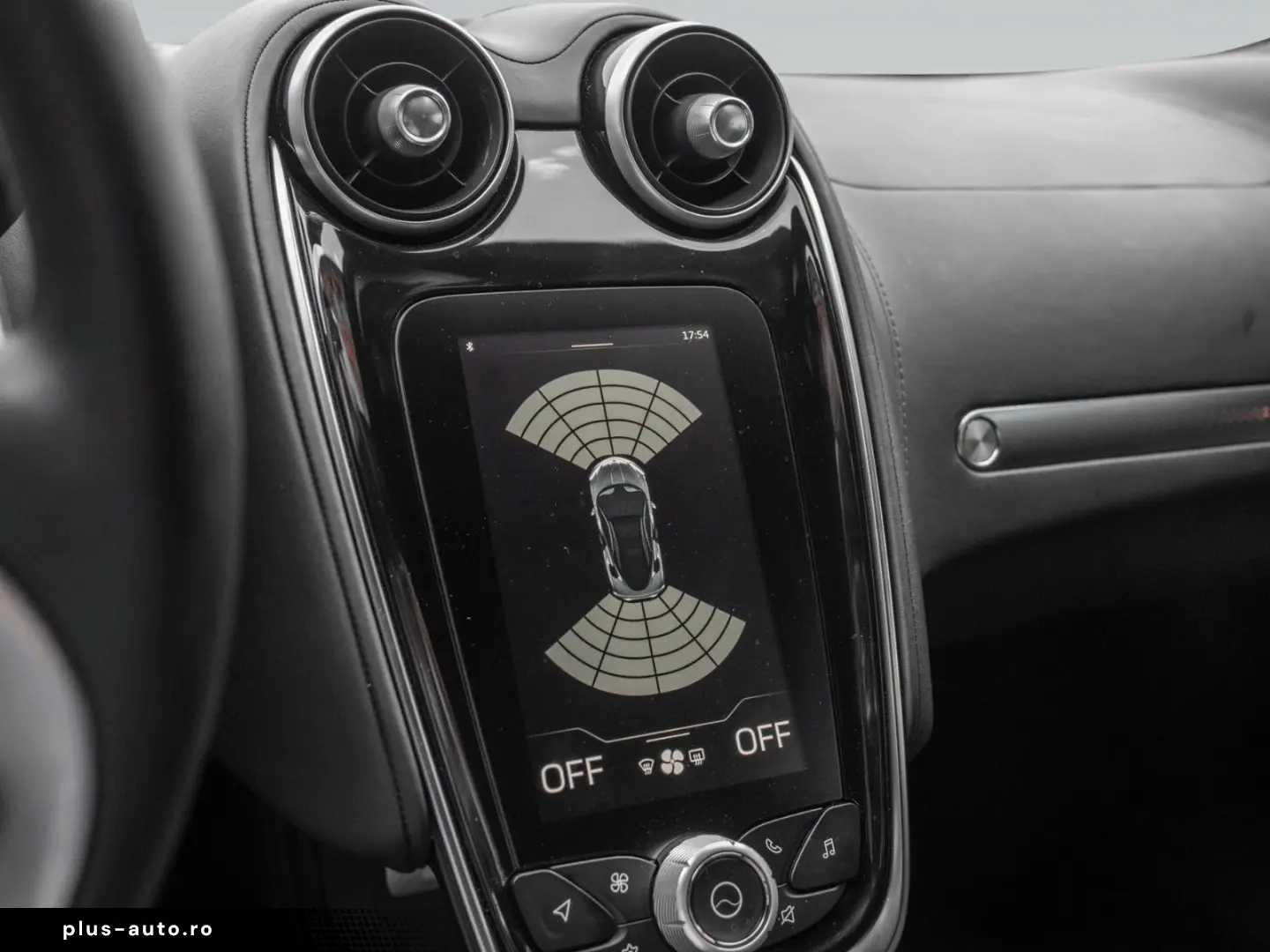 MCLAREN GT   Bowers & Wilkins   Sports Exhaust