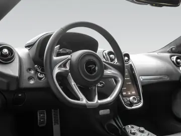 MCLAREN GT   Bowers & Wilkins   Sports Exhaust