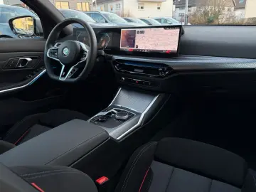 BMW 320d xD M Sport SHD 18  ACC HuD 360  komfort