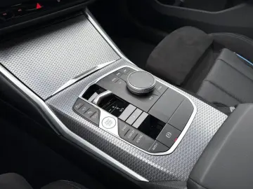 BMW 320iA M SPORT LivePr St G 360  Leas.o.Anz.329 -