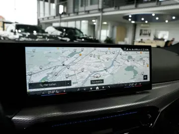 BMW 320i xDrive M Sport ACC Kamera