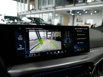 BMW 320i xDrive M Sport ACC Kamera