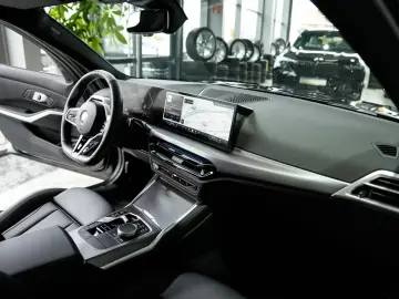 BMW 320i xDrive M Sport ACC Kamera