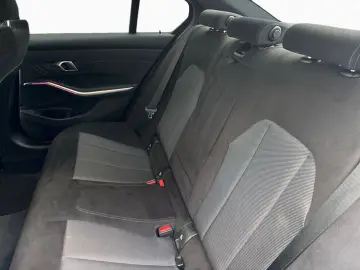 BMW BMW 320d xD M SPORT AdLED DA St Go Sitzh 360