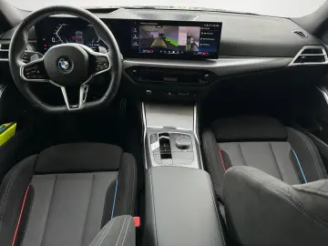 BMW 320i M Sportpaket Innovationsp. HIFI Glasdach