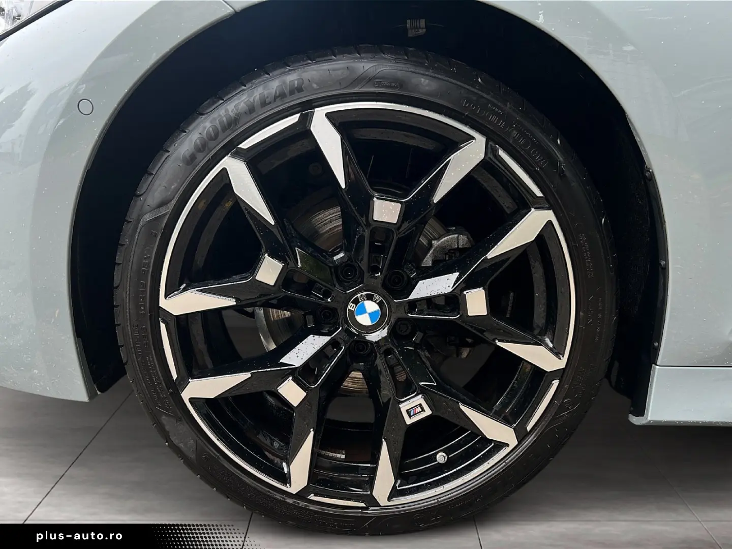 BMW 320i xDrive Limousine M Sportpaket HiFi DAB Shz