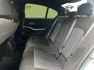 BMW 320i xDrive Limousine M Sportpaket HiFi DAB Shz