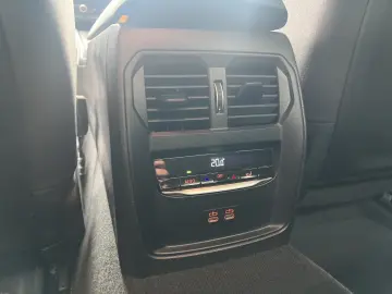 BMW 320i xDrive Limousine M Sportpaket HiFi DAB Shz