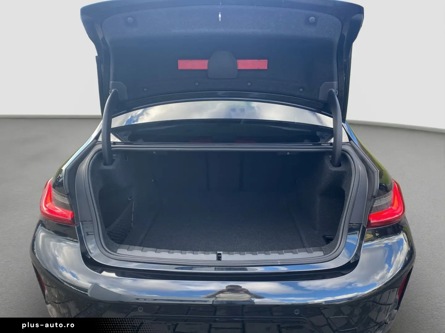 BMW 320i xDrive Limousine    M-Sport ACC SHD SAG