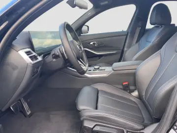 BMW 320i xDrive Limousine    M-Sport ACC SHD SAG