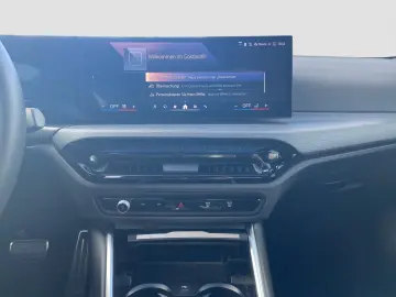 BMW 320i xDrive Limousine    M-Sport ACC SHD SAG