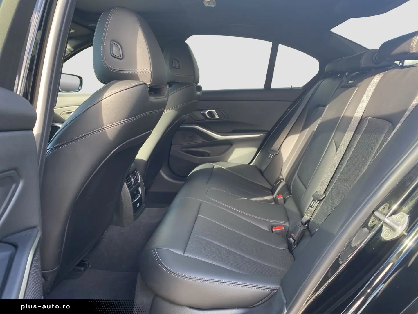 BMW 320i xDrive Limousine    M-Sport ACC SHD SAG