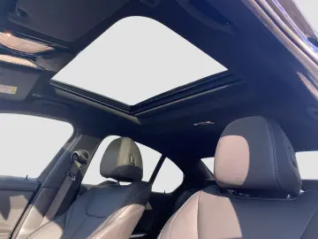 BMW 320i xDrive Limousine    M-Sport ACC SHD SAG