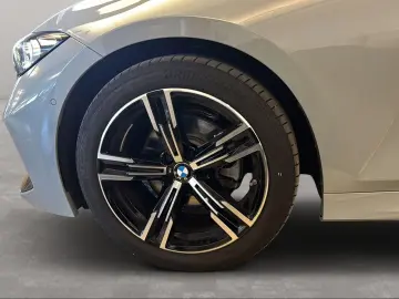 BMW 320d Limousine M Sport Navi Kamera Driv.Assist