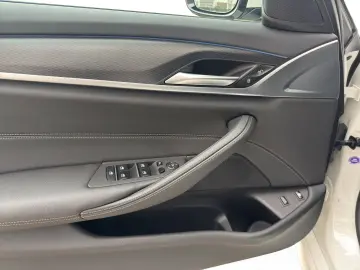 BMW 530e xDr Lim M Sportpaket Laser ParkAs DrivAsPr