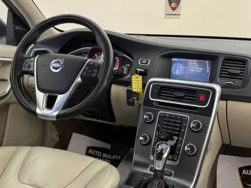 Volvo V60 2.4d Plug-in Hybrid 283CP 4x4 Automata 2013 10 Eur