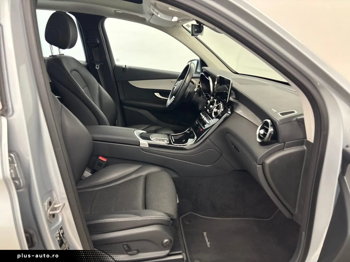 MERCEDES-BENZ GLC 300 de 4Matic AHK Pano S-Dach