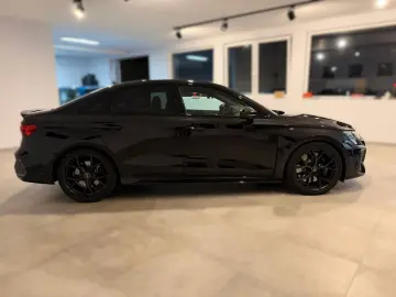 AUDI RS3 2.5 TFSI quattro  M.Ride Matrix-LED VOLL 1.H