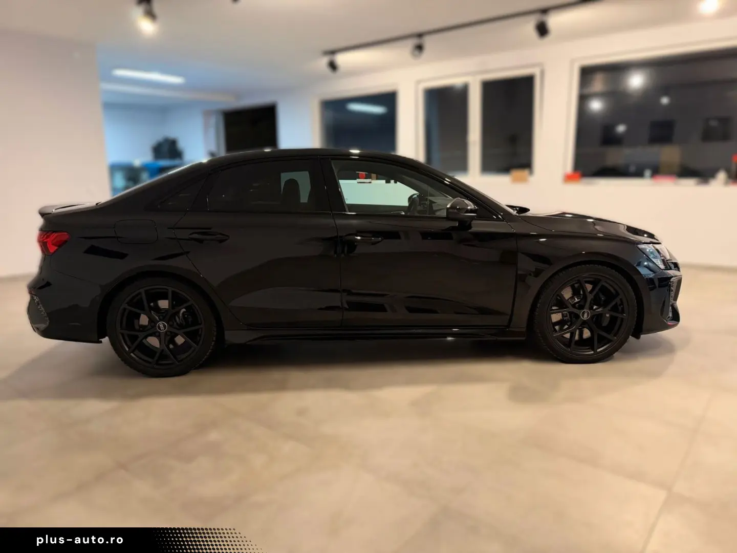 AUDI RS3 2.5 TFSI quattro  M.Ride Matrix-LED VOLL 1.H