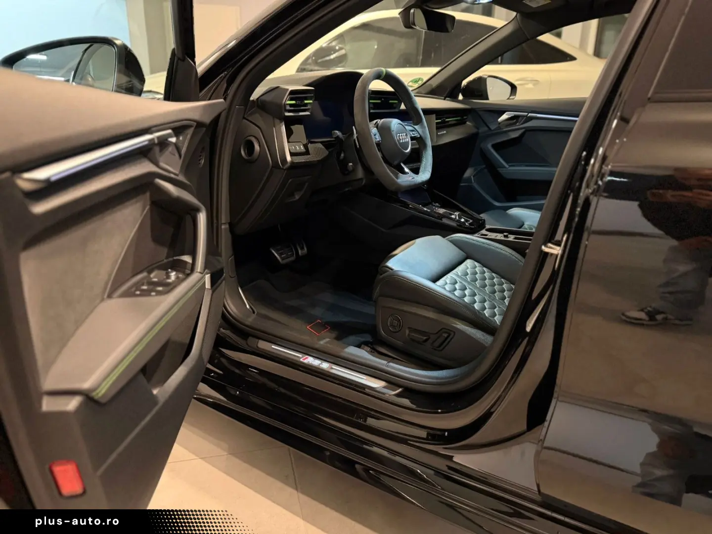 AUDI RS3 2.5 TFSI quattro  M.Ride Matrix-LED VOLL 1.H