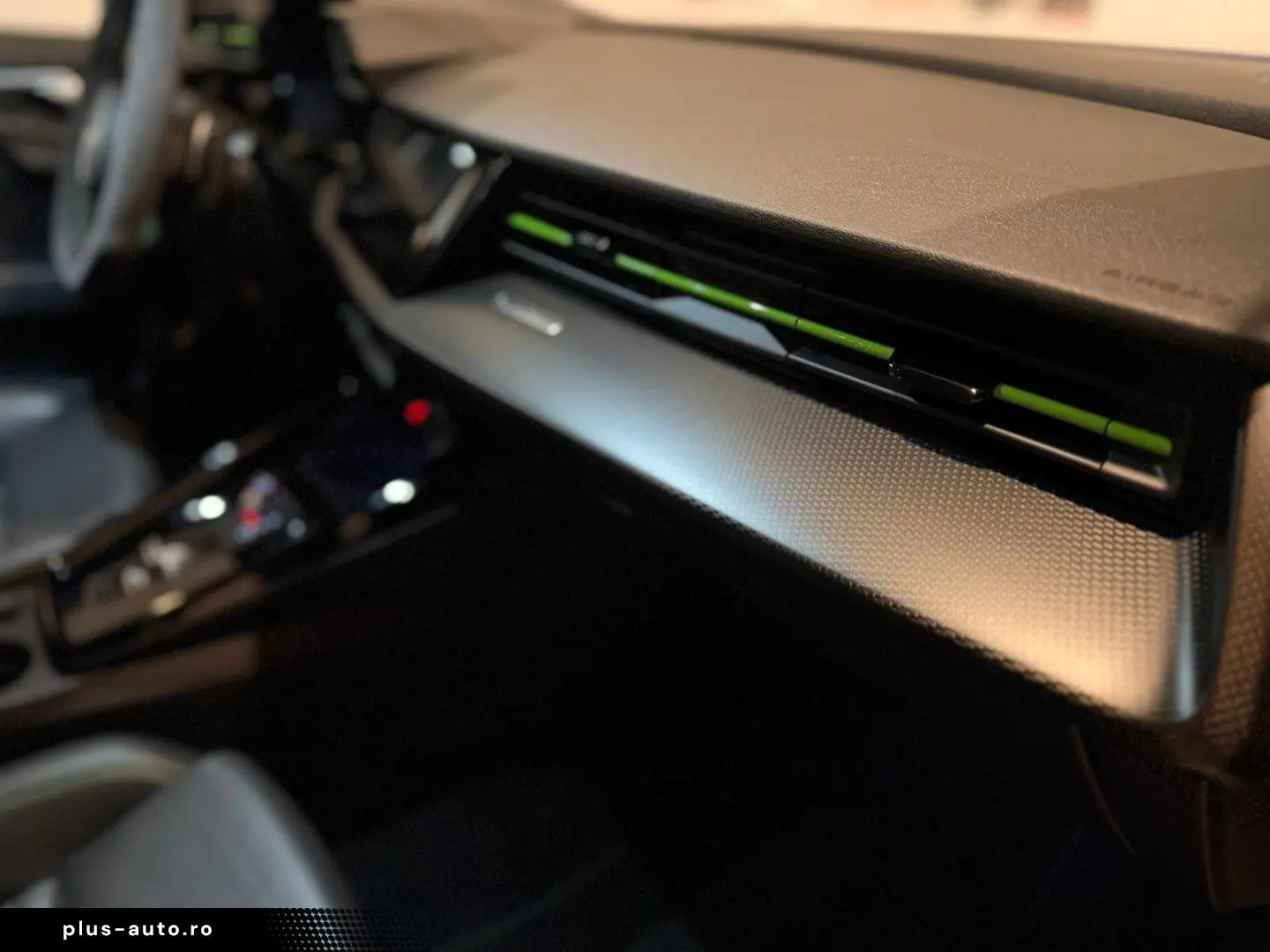 AUDI RS3 2.5 TFSI quattro  M.Ride Matrix-LED VOLL 1.H