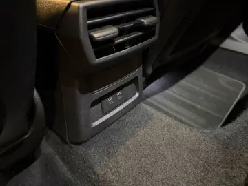 AUDI RS3 2.5 TFSI quattro  M.Ride Matrix-LED VOLL 1.H