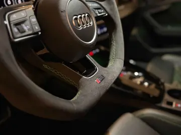 AUDI RS3 2.5 TFSI quattro  M.Ride Matrix-LED VOLL 1.H