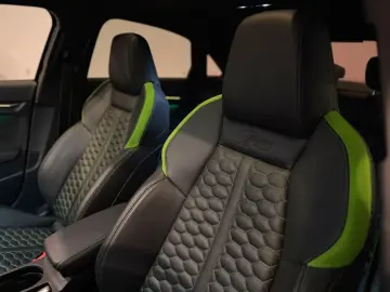 AUDI RS3 2.5 TFSI quattro  M.Ride Matrix-LED VOLL 1.H