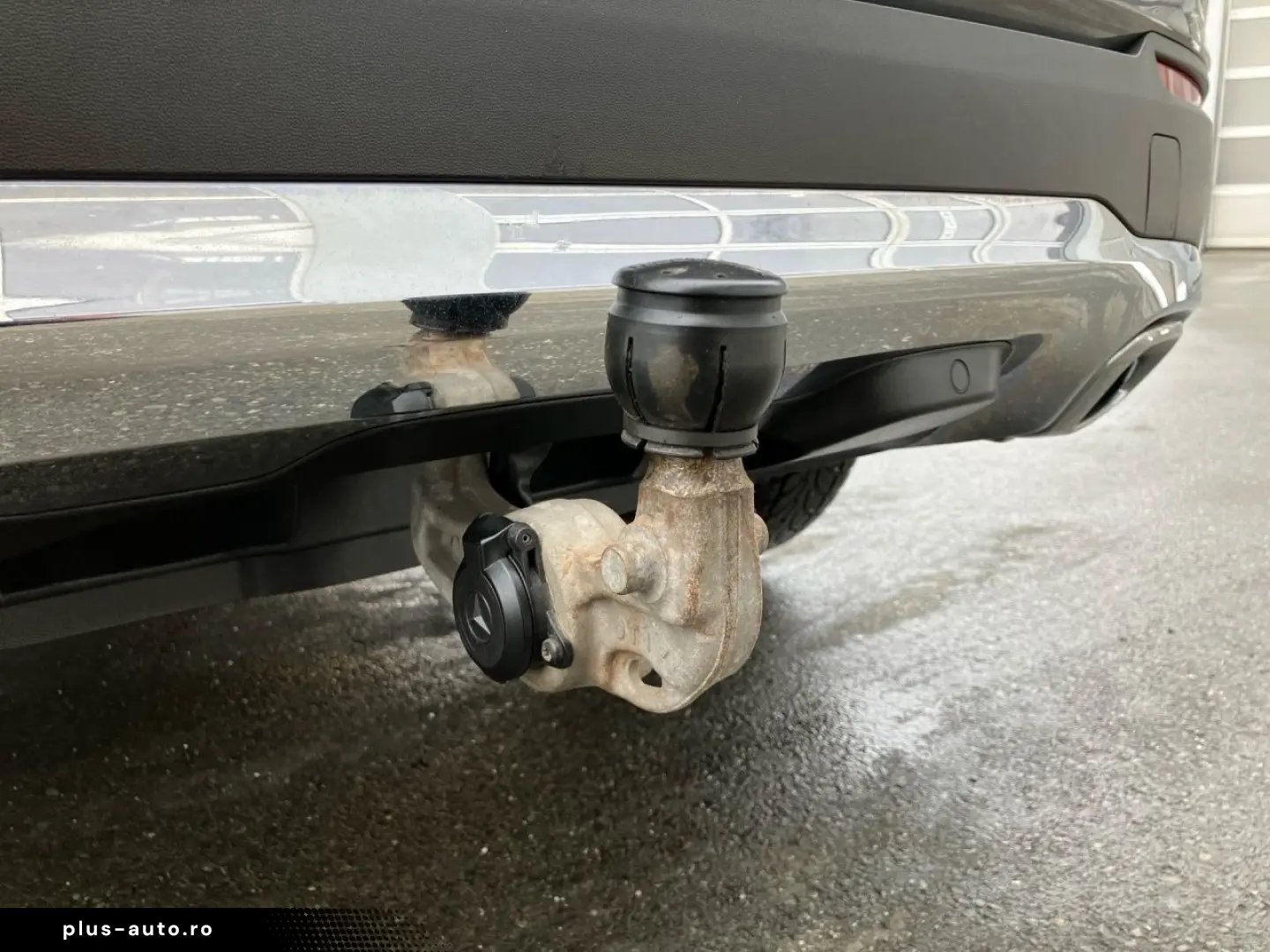 MERCEDES-BENZ GLC 300 e 4M AHK DISTRONIC 360  CARPLAY