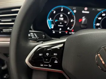 Volkswagen Touareg 3.0 TDI Elegance V6  StHZG