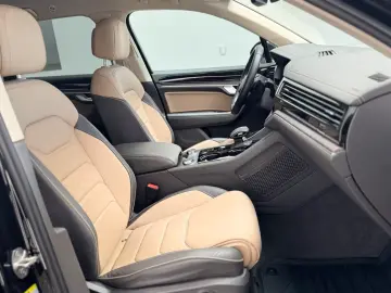 Volkswagen Touareg 3.0 TDI Elegance V6  StHZG