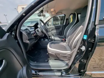 RENAULT Twingo Electric Urban Night