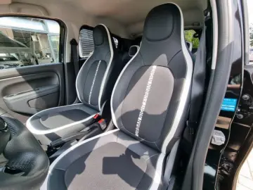 RENAULT Twingo Electric Urban Night