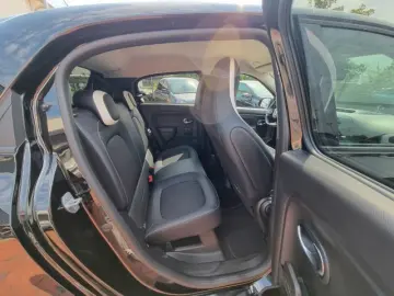 RENAULT Twingo Electric Urban Night